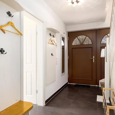 Reethaus Orchidee * Glowe